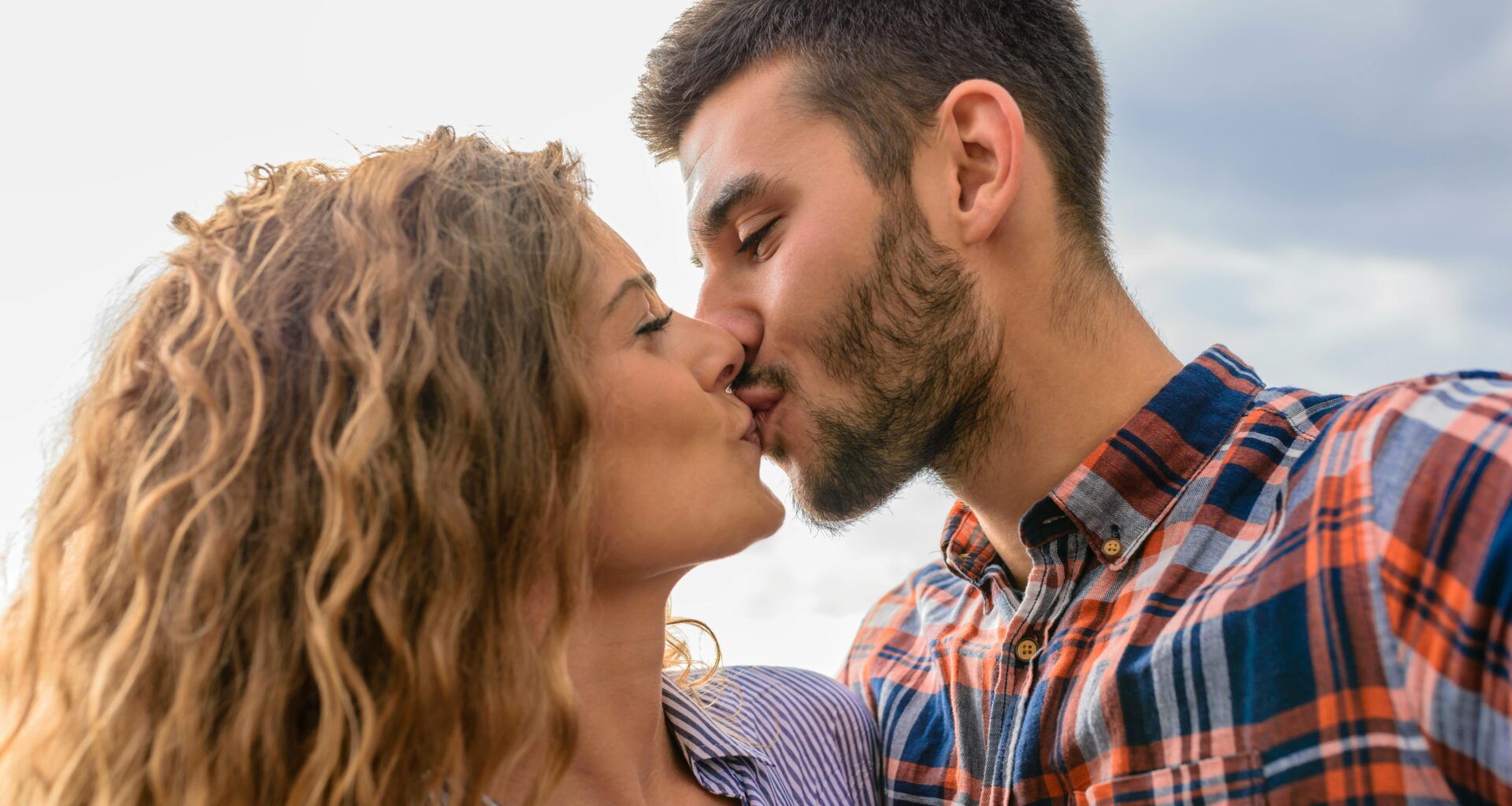 How to Kiss a Girl for the First Time